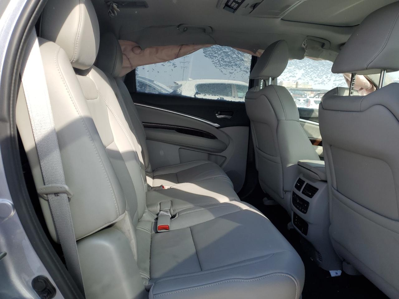 2017 Acura MDX - Image 11