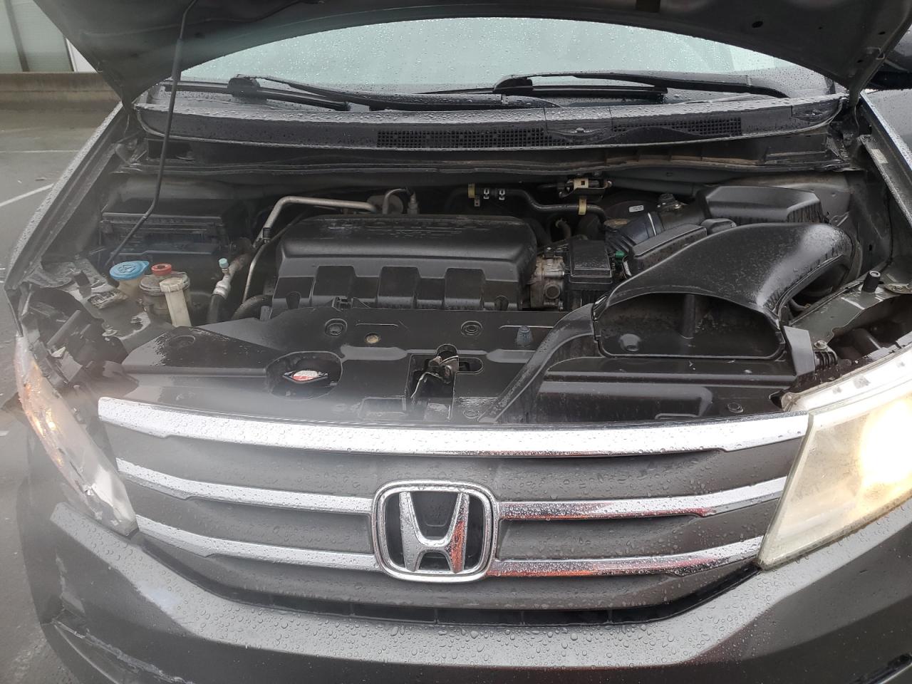 2012 Honda Odyssey - Image 12