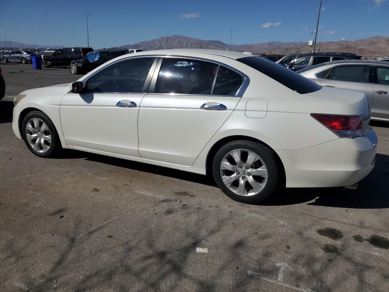 2010 Honda Accord - Image 2