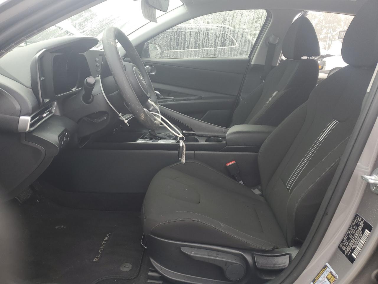 2023 Hyundai Elantra - Image 7