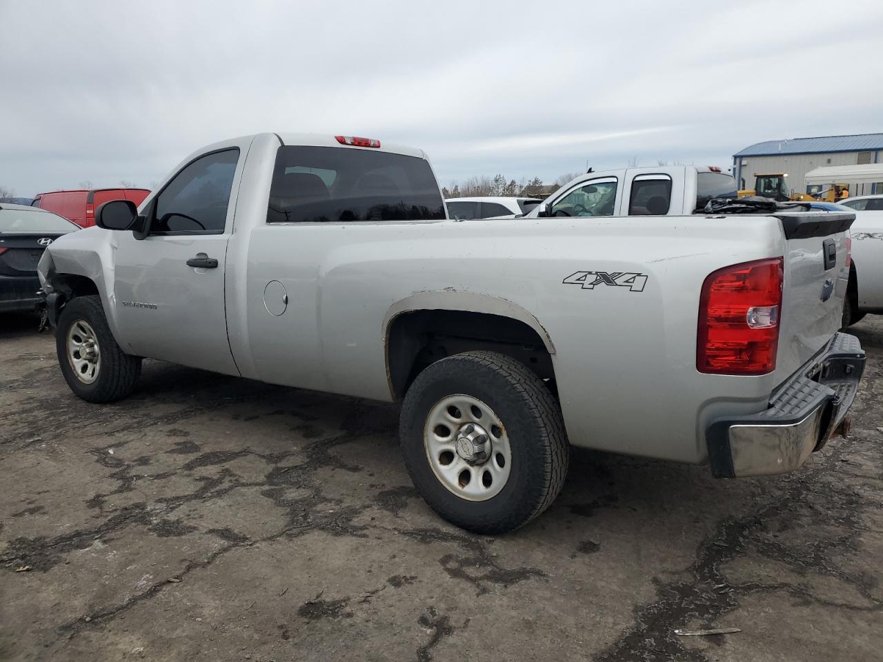2011 Chevrolet Silverado - Image 2