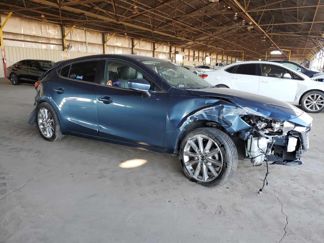 2017 Mazda 3 - Image 4