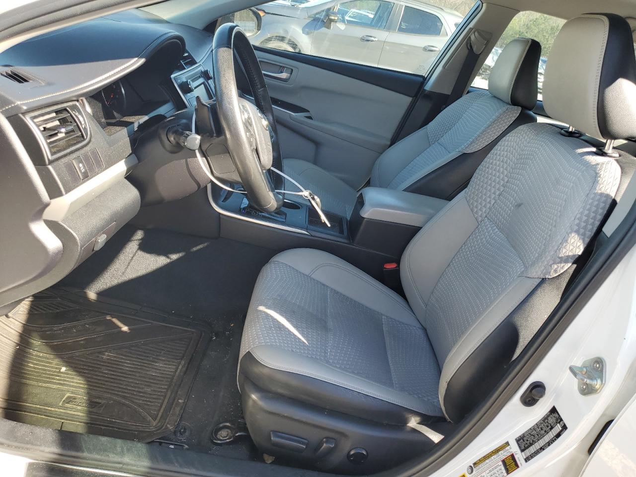 2015 Toyota Camry - Image 7