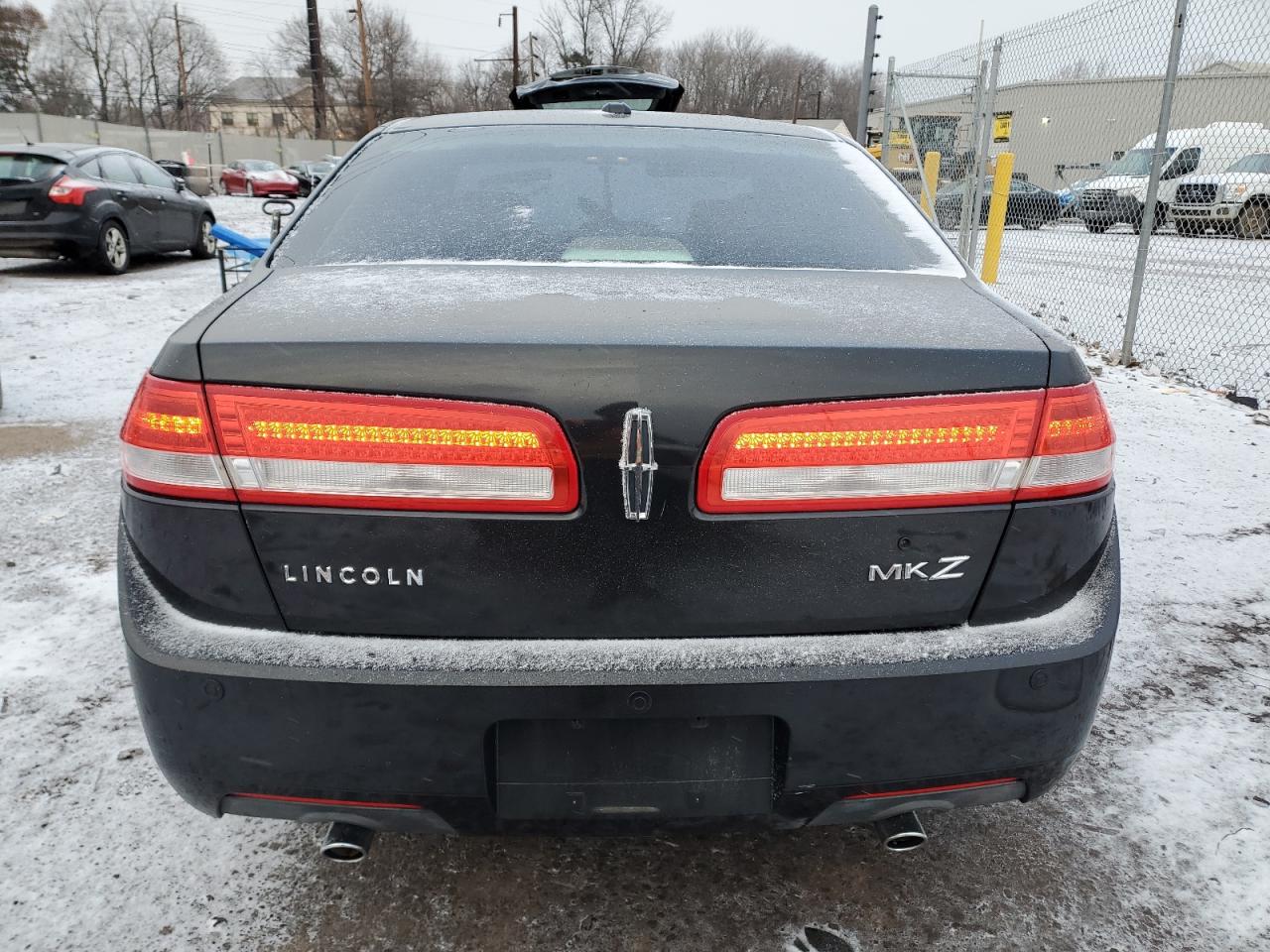 2012 Lincoln MKZ - Image 6