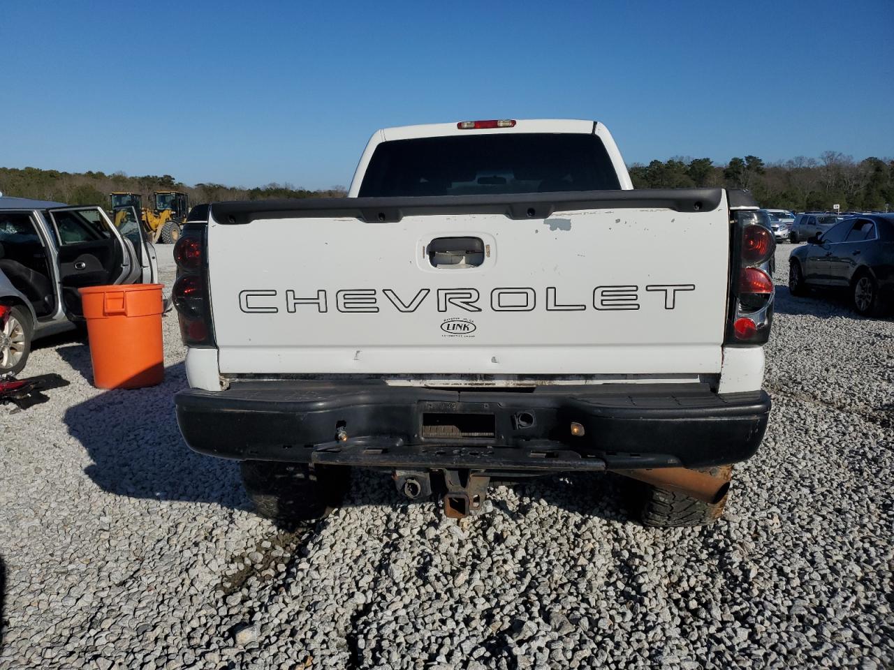 2006 Chevrolet Silverado - Image 6