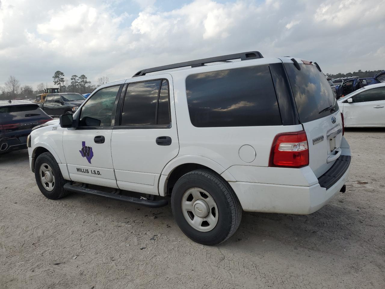 2009 Ford Expedition - Image 2