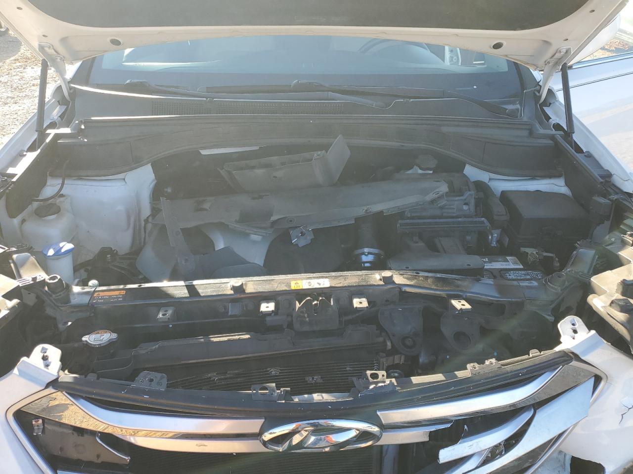 2015 Hyundai Santa Fe - Image 14