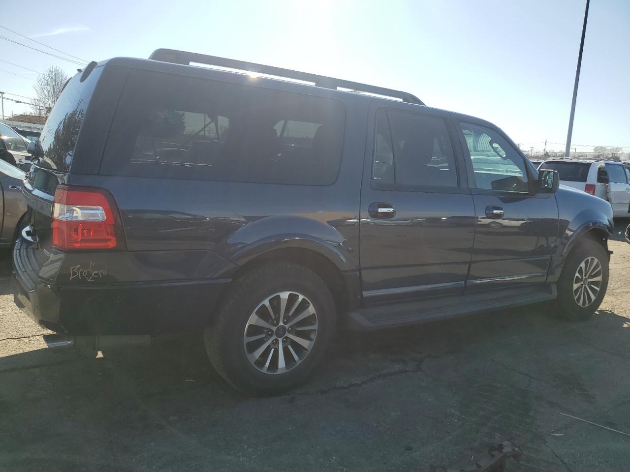2015 Ford Expedition - Image 3