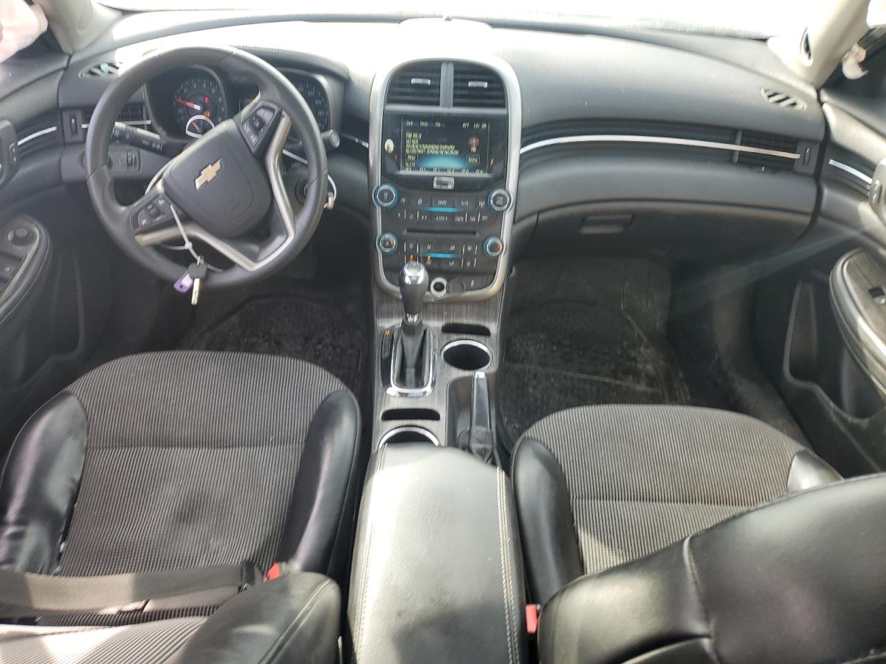 2016 Chevrolet Malibu - Image 8