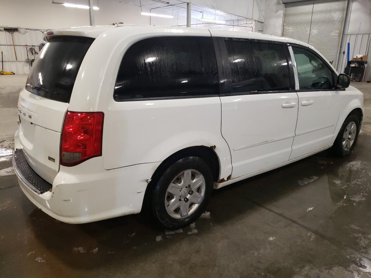 2012 Dodge Caravan - Image 3