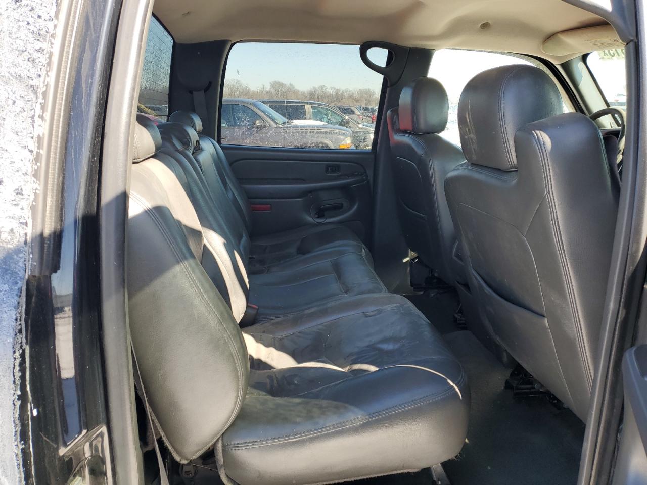 2005 Chevrolet Silverado - Image 10