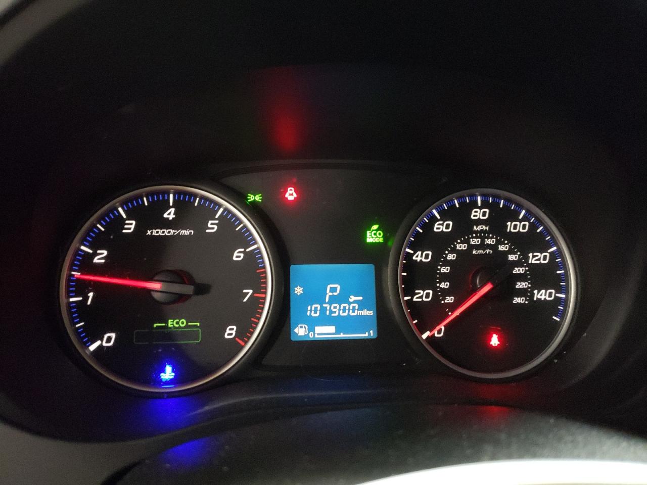 2014 Mitsubishi Outlander - Image 9