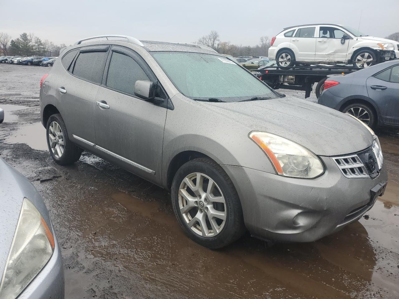 2011 Nissan Rogue - Image 4