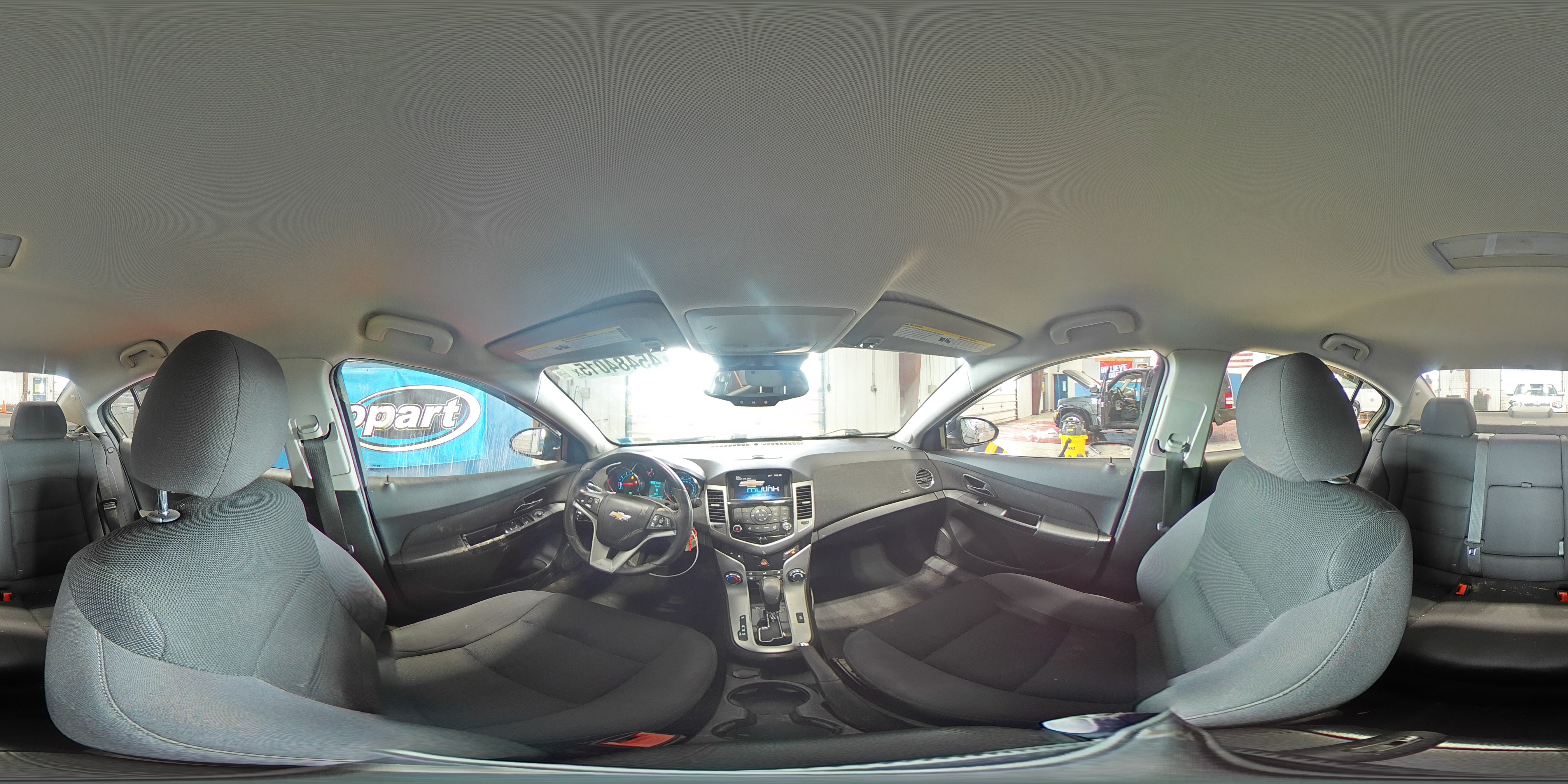 2014 Chevrolet Cruze - Image 14