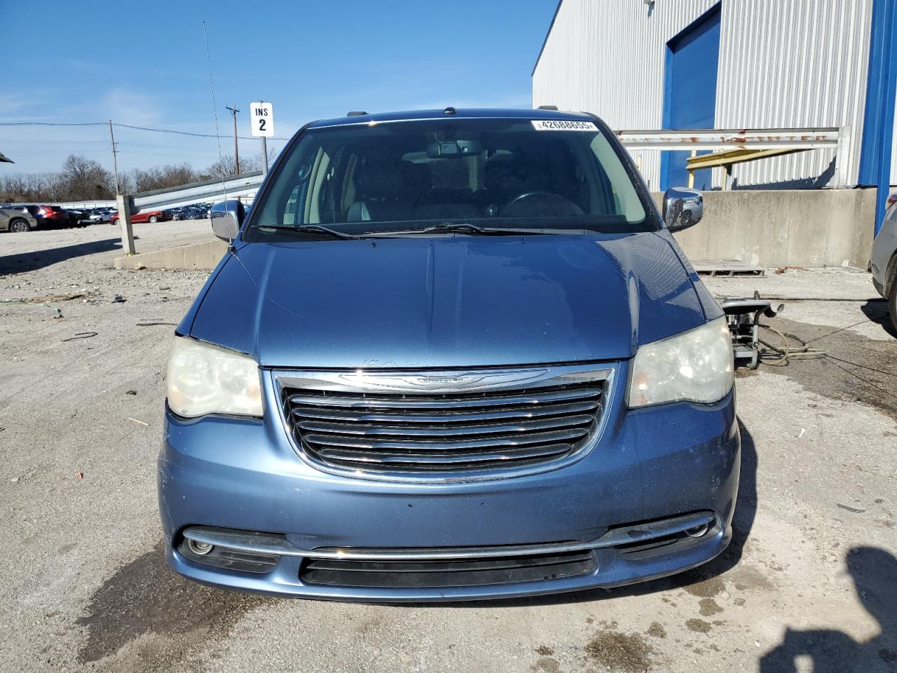 2011 Chrysler Town & Country - Image 5