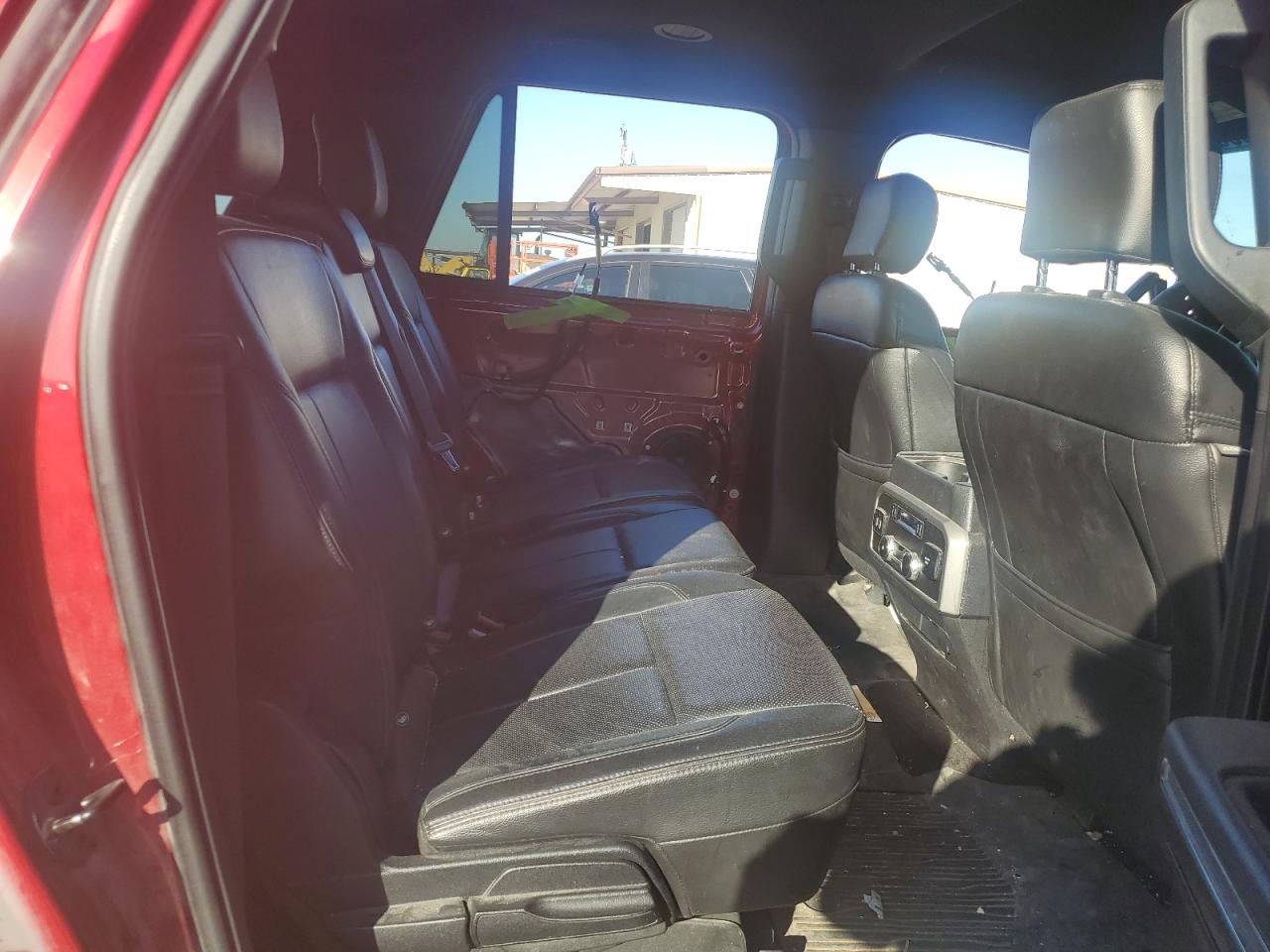 2018 Ford Expedition - Image 11