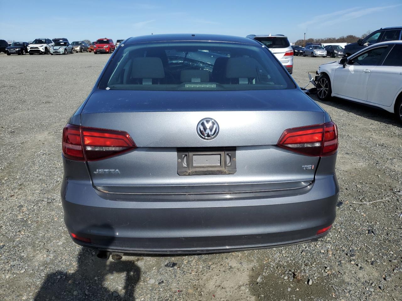 2016 Volkswagen Jetta - Image 6