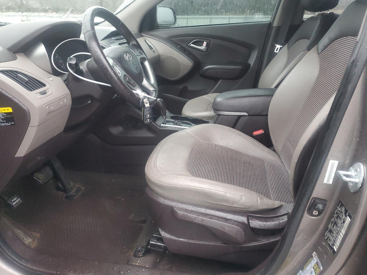 2012 Hyundai Tucson - Image 7
