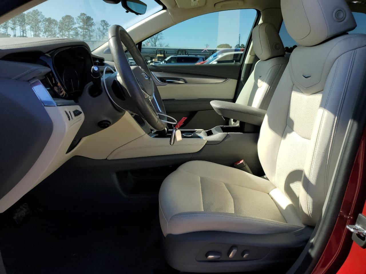 2020 Cadillac XT5 - Image 7