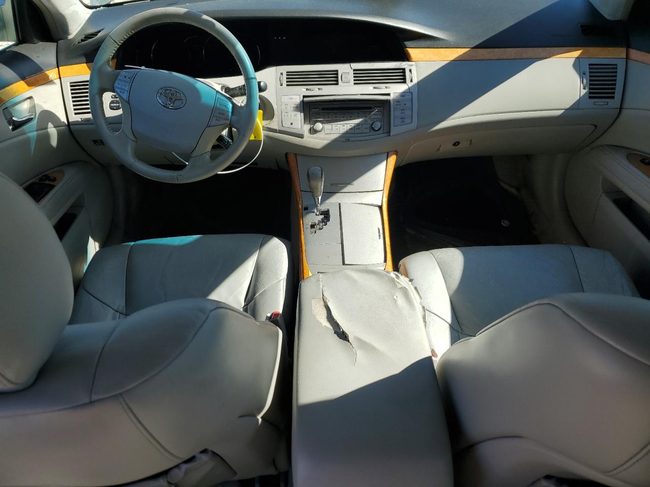 2007 Toyota Avalon - Image 8