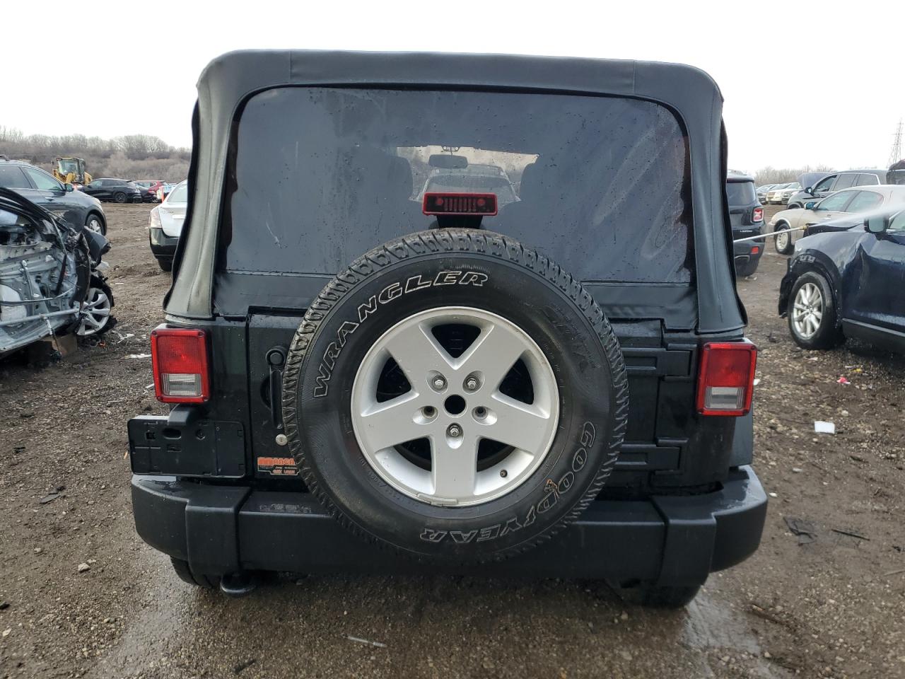 2017 Jeep Wrangler - Image 6