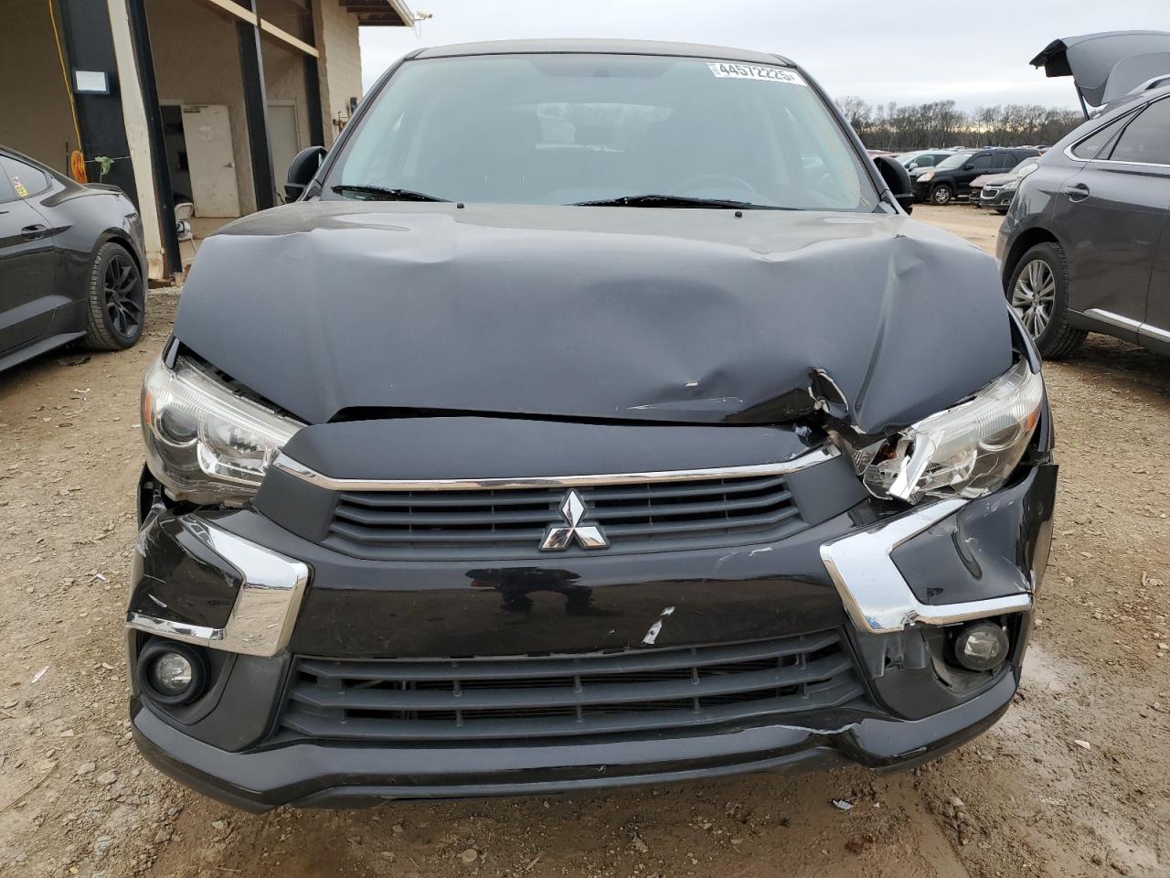 2017 Mitsubishi Outlander - Image 5