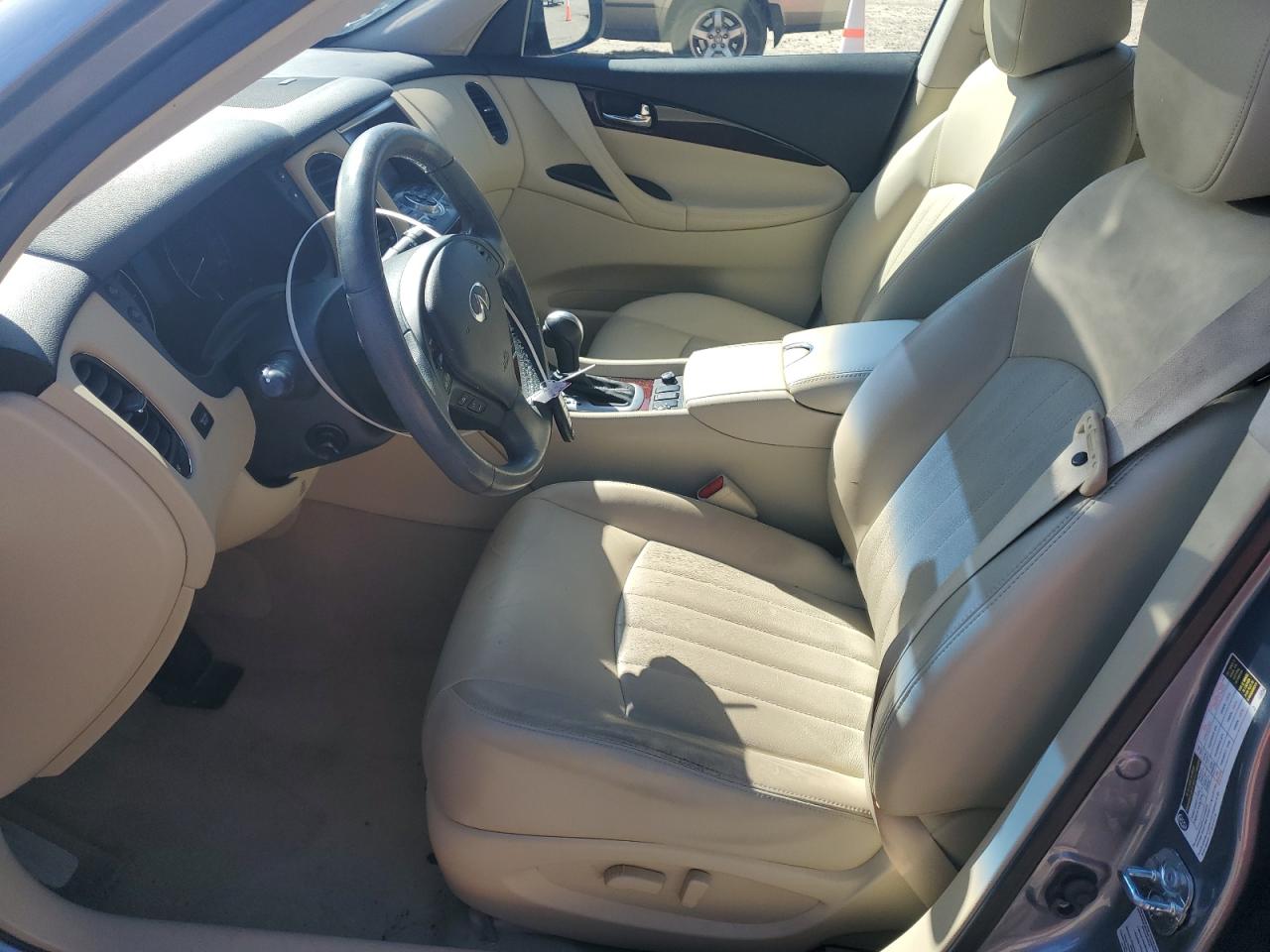 2016 Infiniti QX50 - Image 7