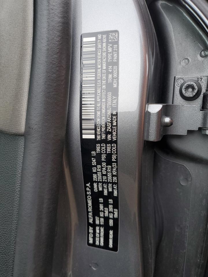 2018 Alfa Romeo Stelvio - Image 13