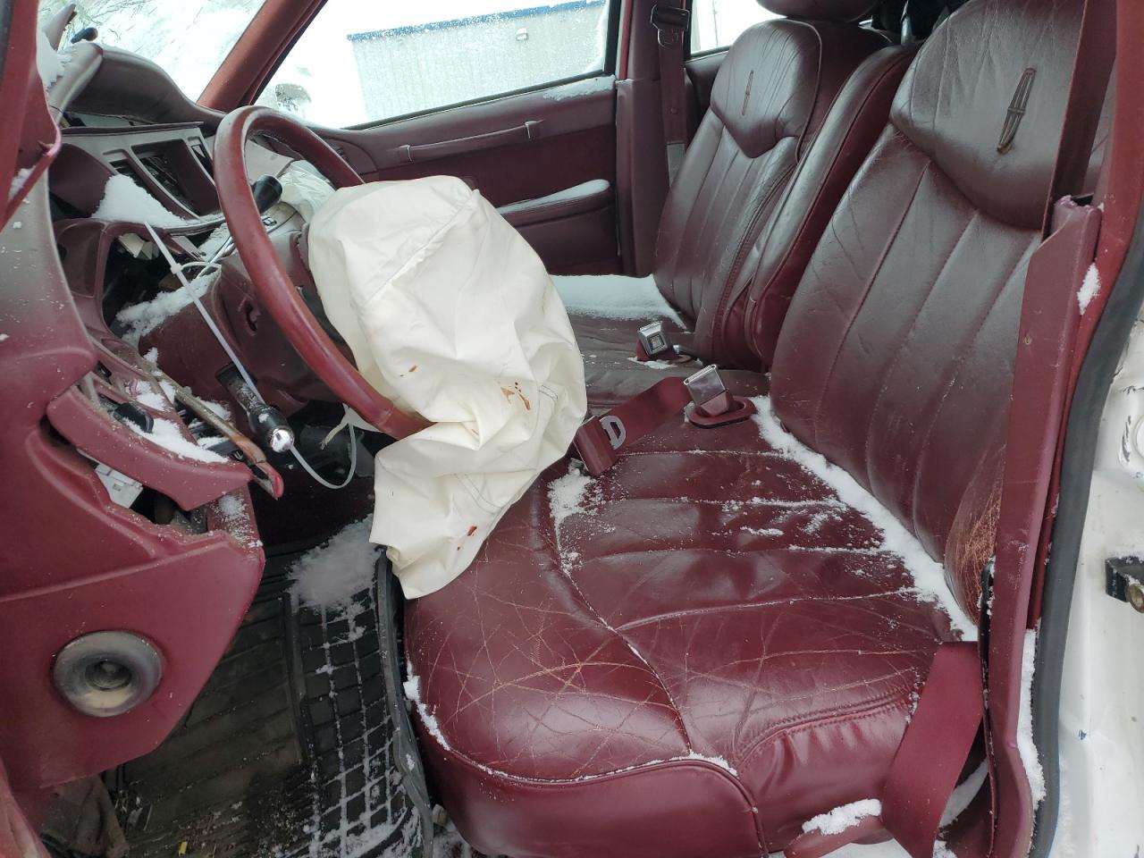 1995 Lincoln Town Car - Image 7