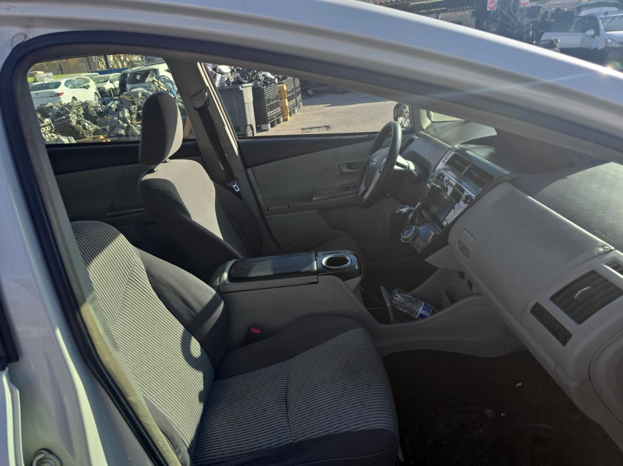 2015 Toyota Prius - Image 5