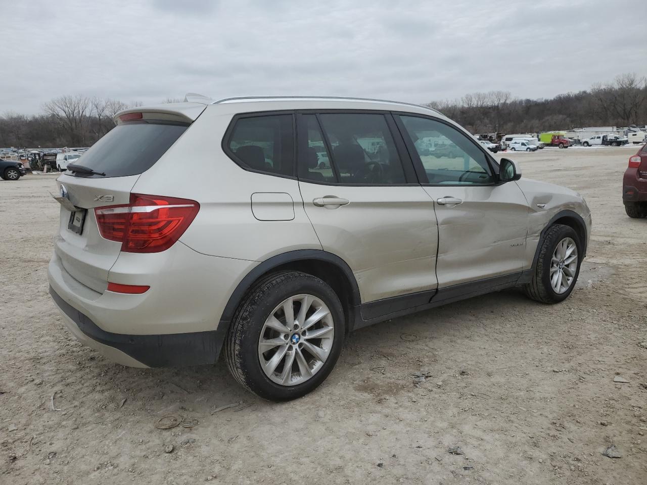 2015 BMW X3 - Image 3