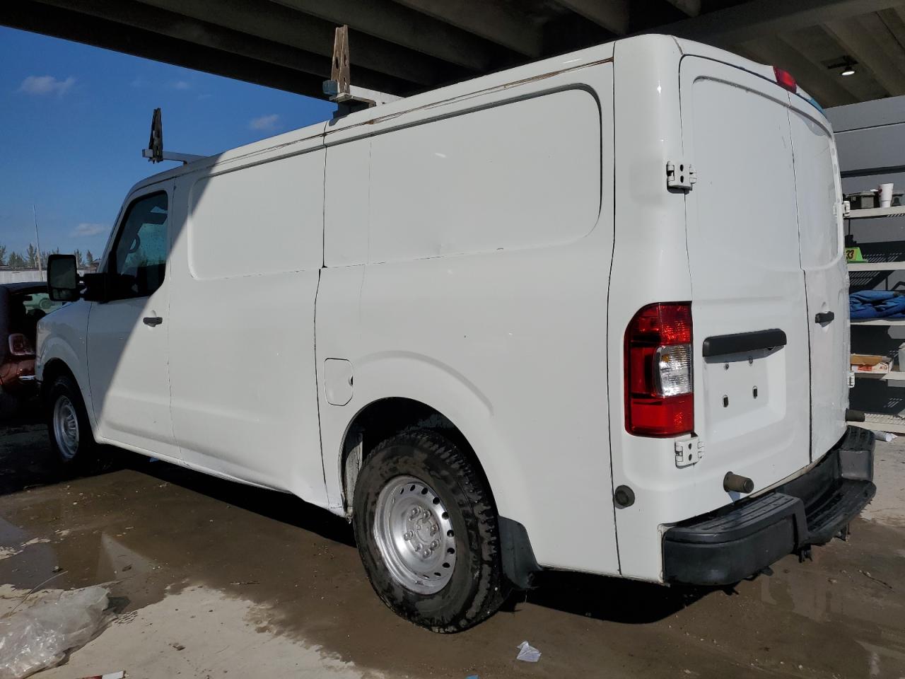 2018 Nissan NV - Image 2