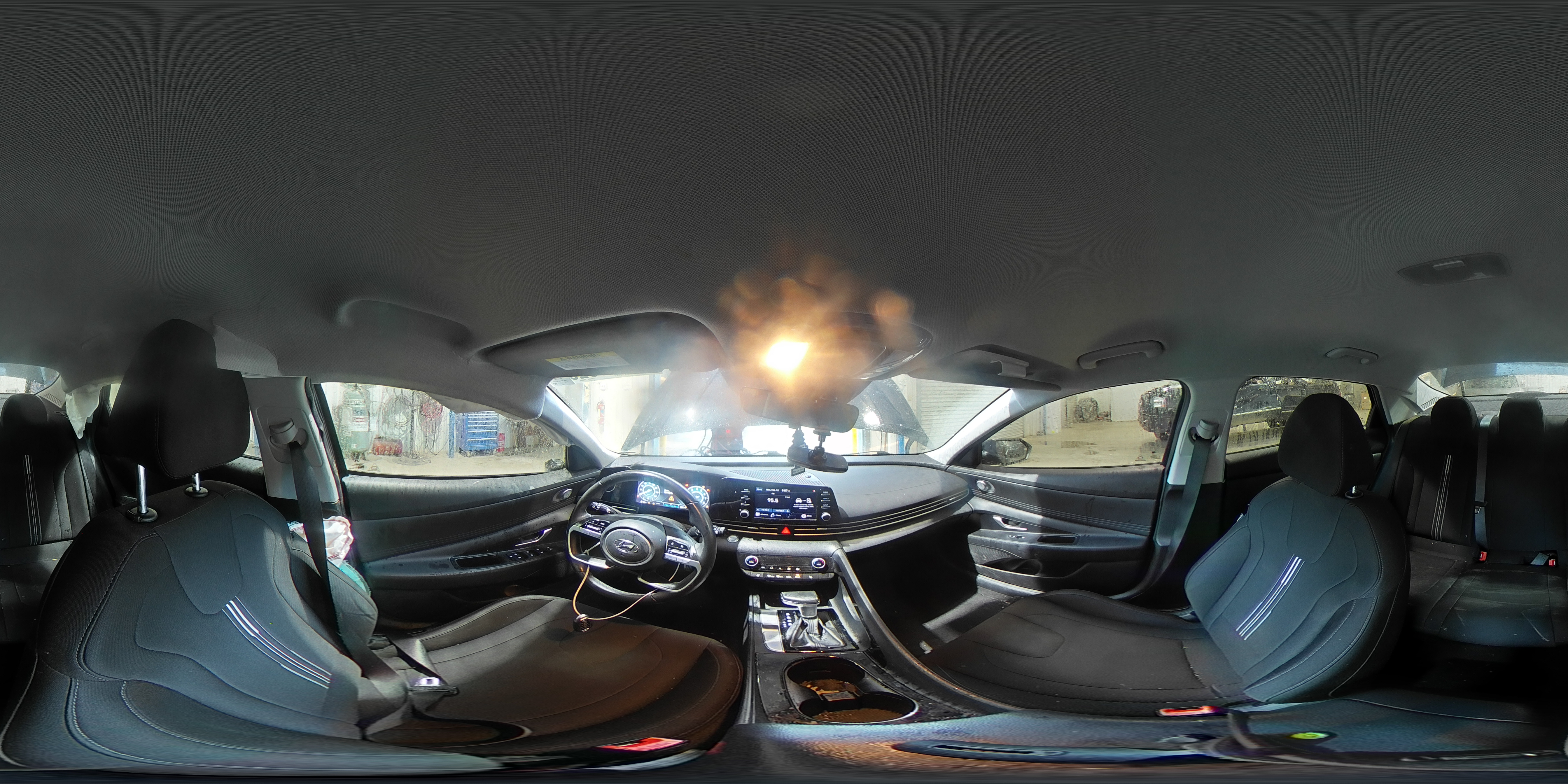 2021 Hyundai Elantra - Image 12