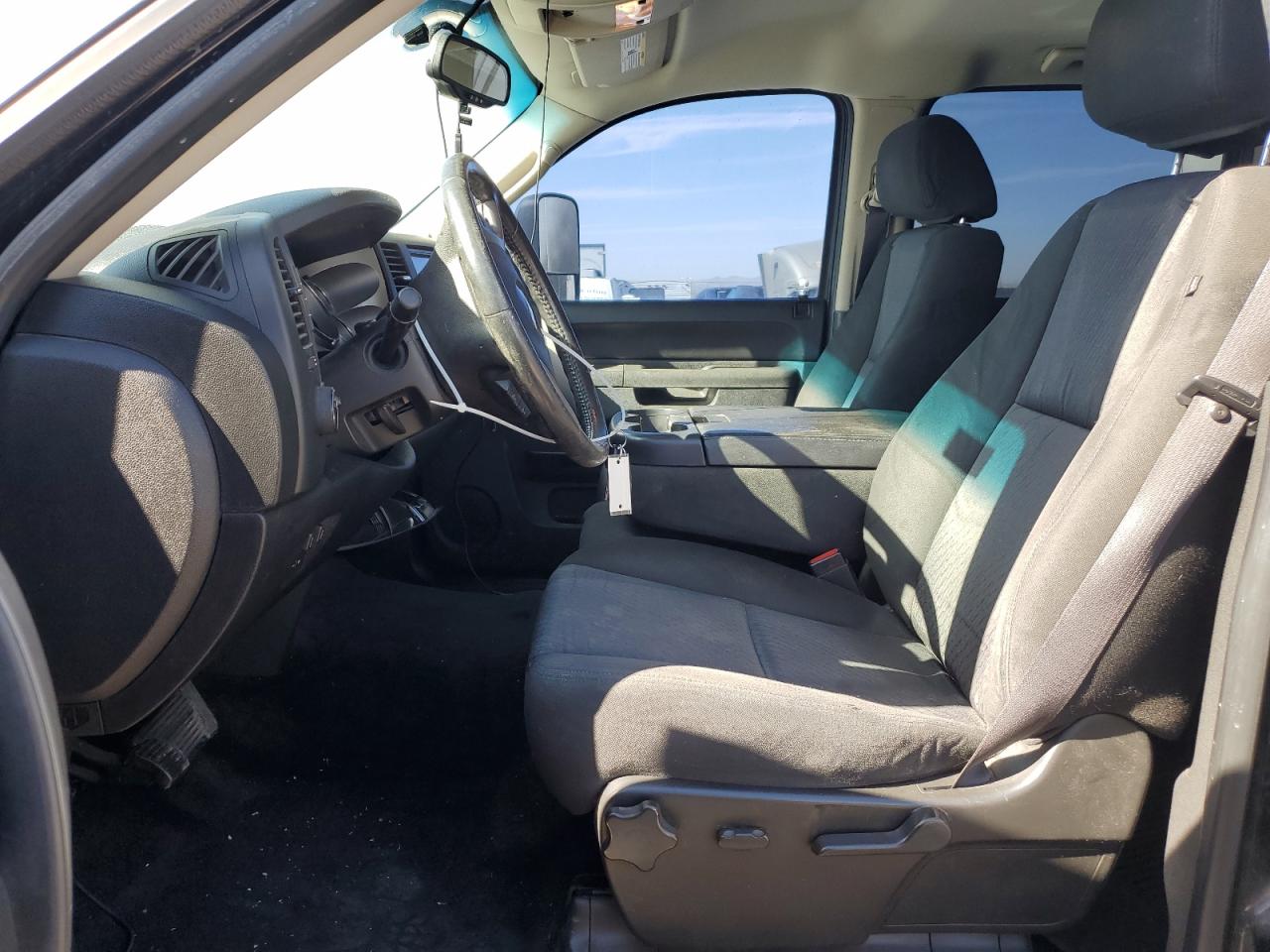 2011 Chevrolet Silverado - Image 7