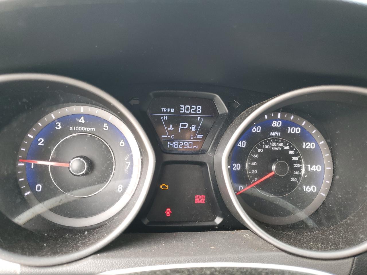 2014 Hyundai Elantra - Image 9