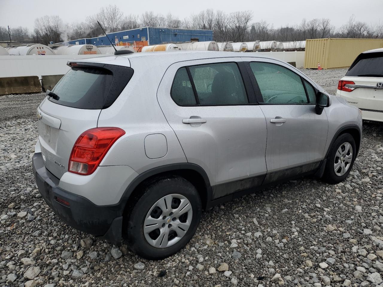 2016 Chevrolet Trax - Image 3