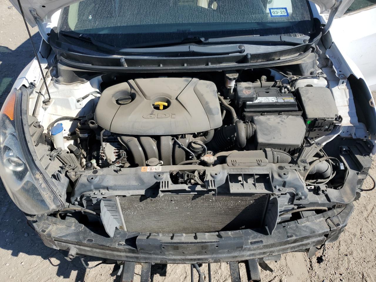 2014 Hyundai Elantra - Image 11