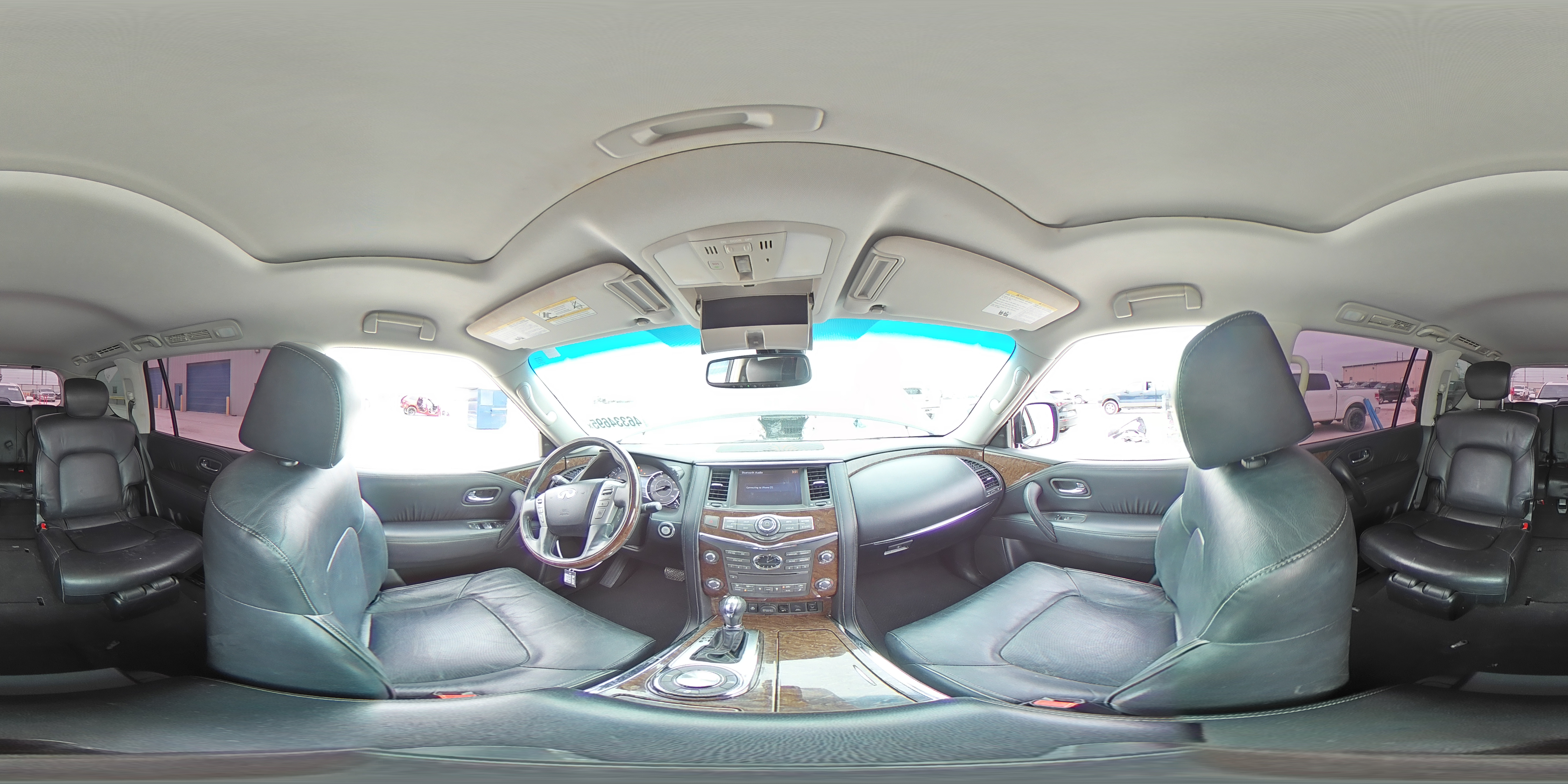 2016 Infiniti QX80 - Image 16