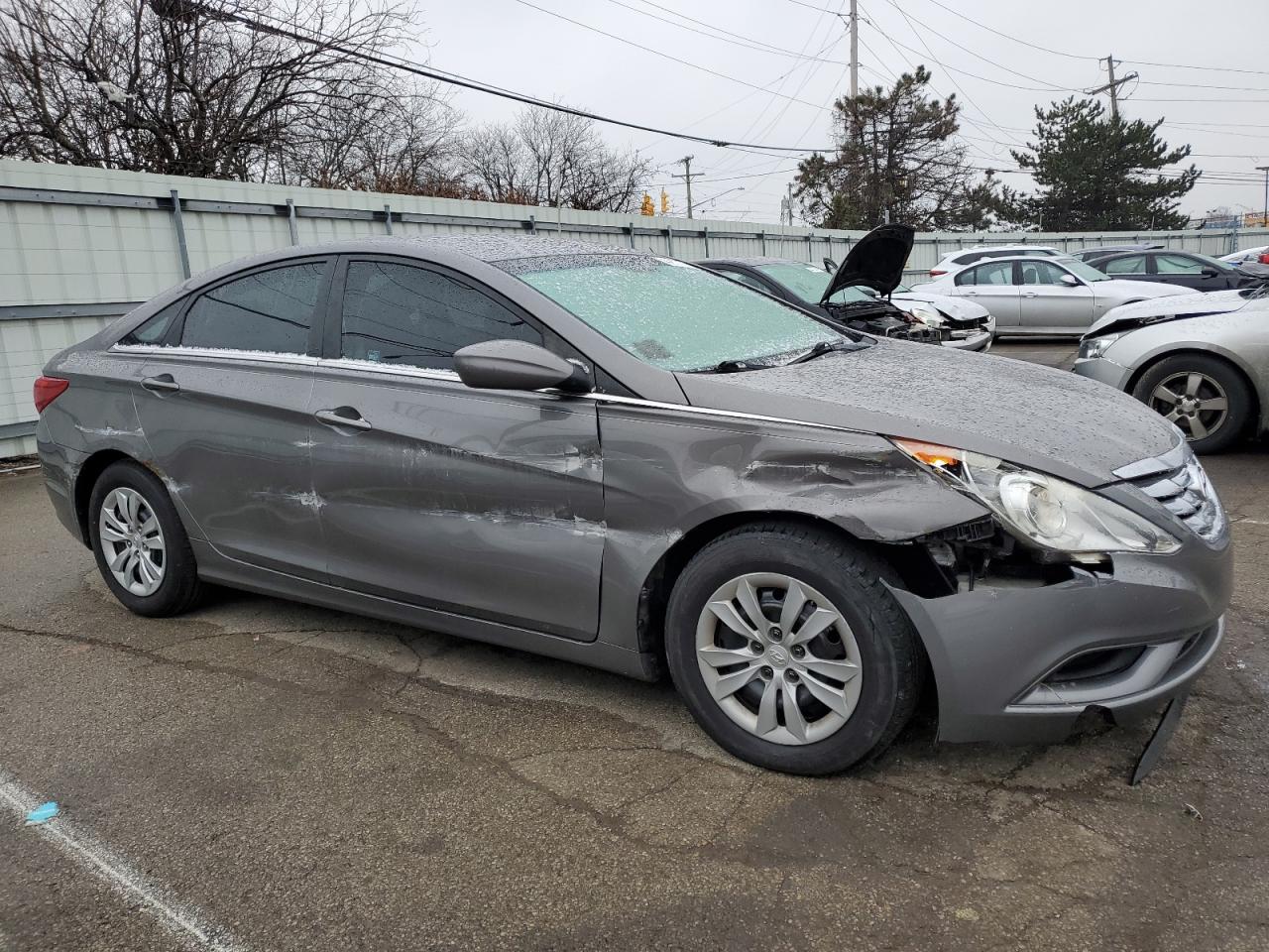 2011 Hyundai Sonata - Image 4