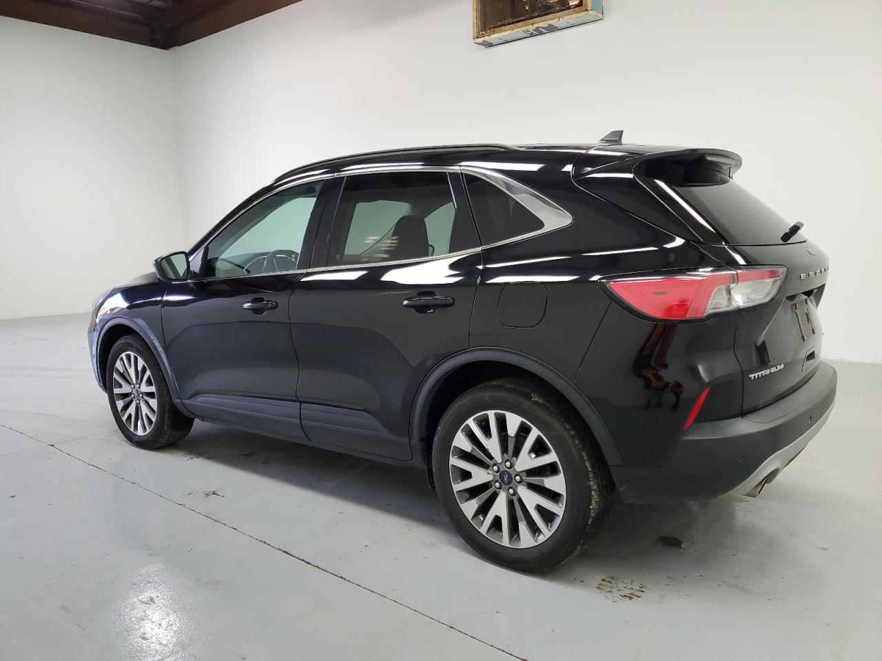 2021 Ford Escape - Image 2