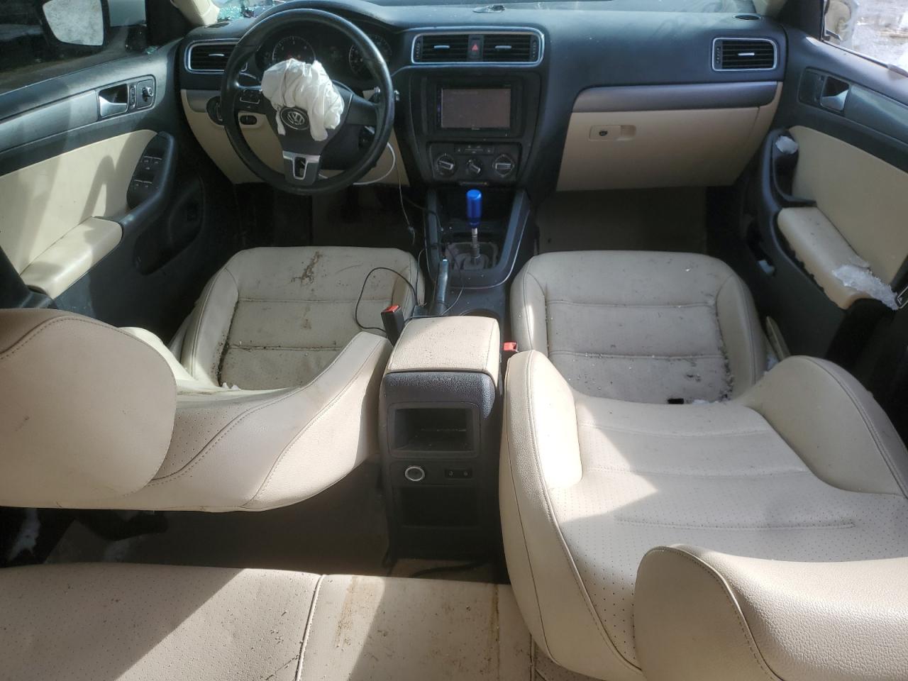 2014 Volkswagen Jetta - Image 8