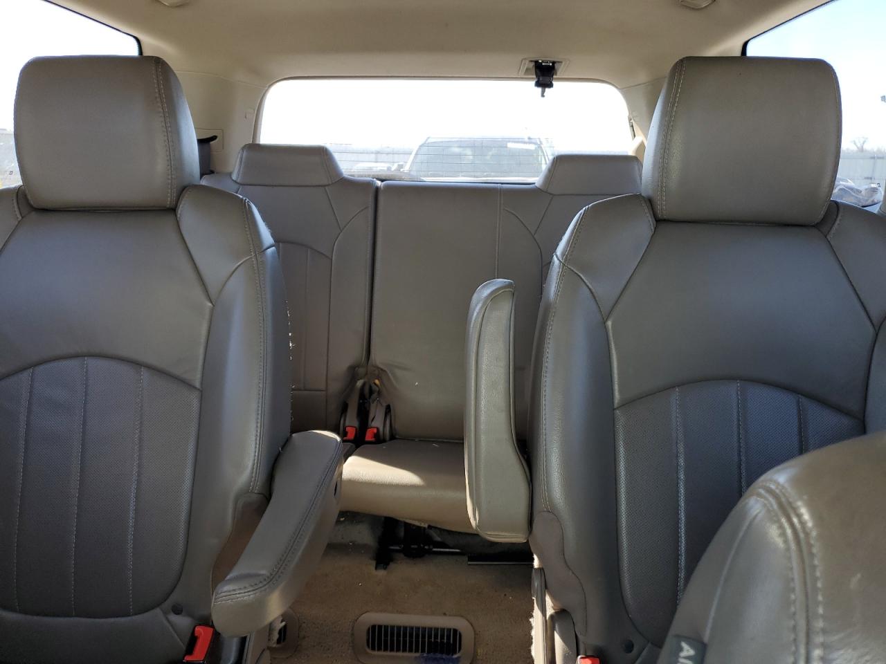 2015 GMC Acadia - Image 10