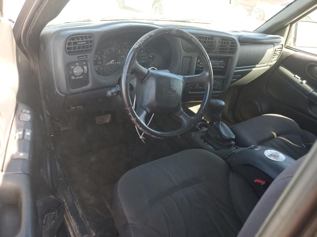 2004 Chevrolet Blazer - Image 8