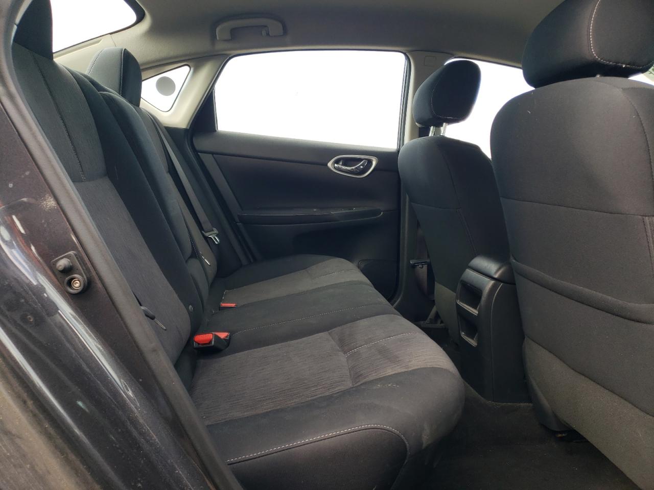 2014 Nissan Sentra - Image 10