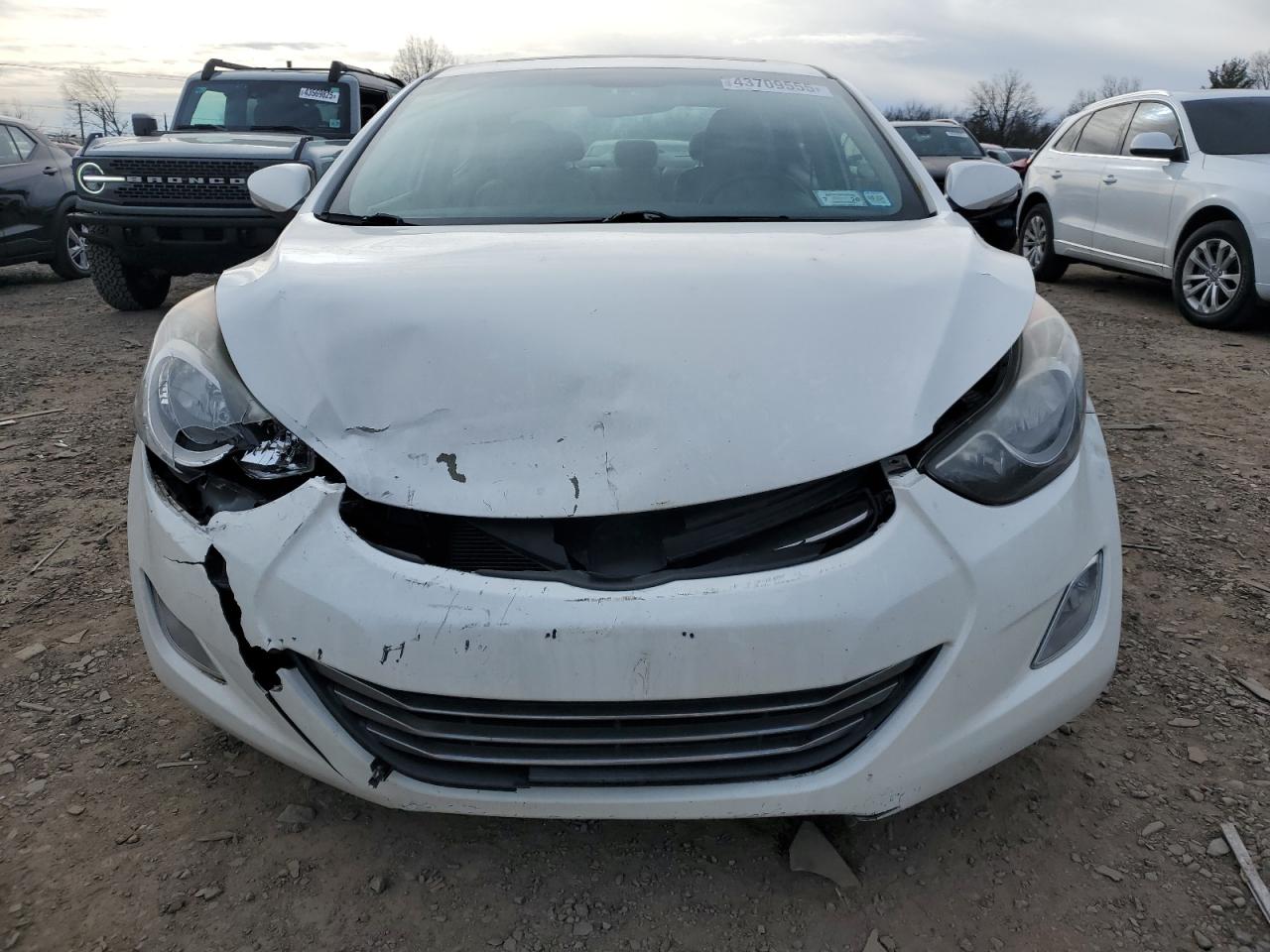 2012 Hyundai Elantra - Image 5