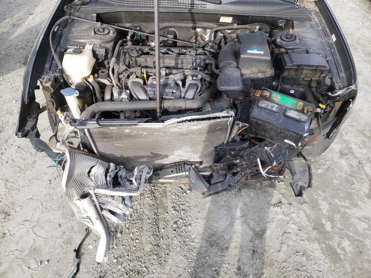 2010 Hyundai Sonata - Image 11