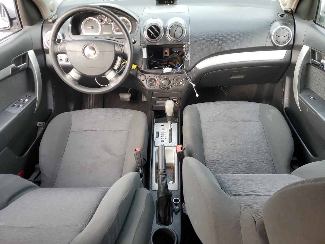 2011 Chevrolet Aveo - Image 8