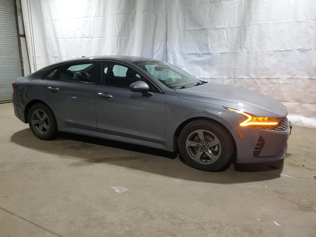 2022 Kia K5 - Image 4