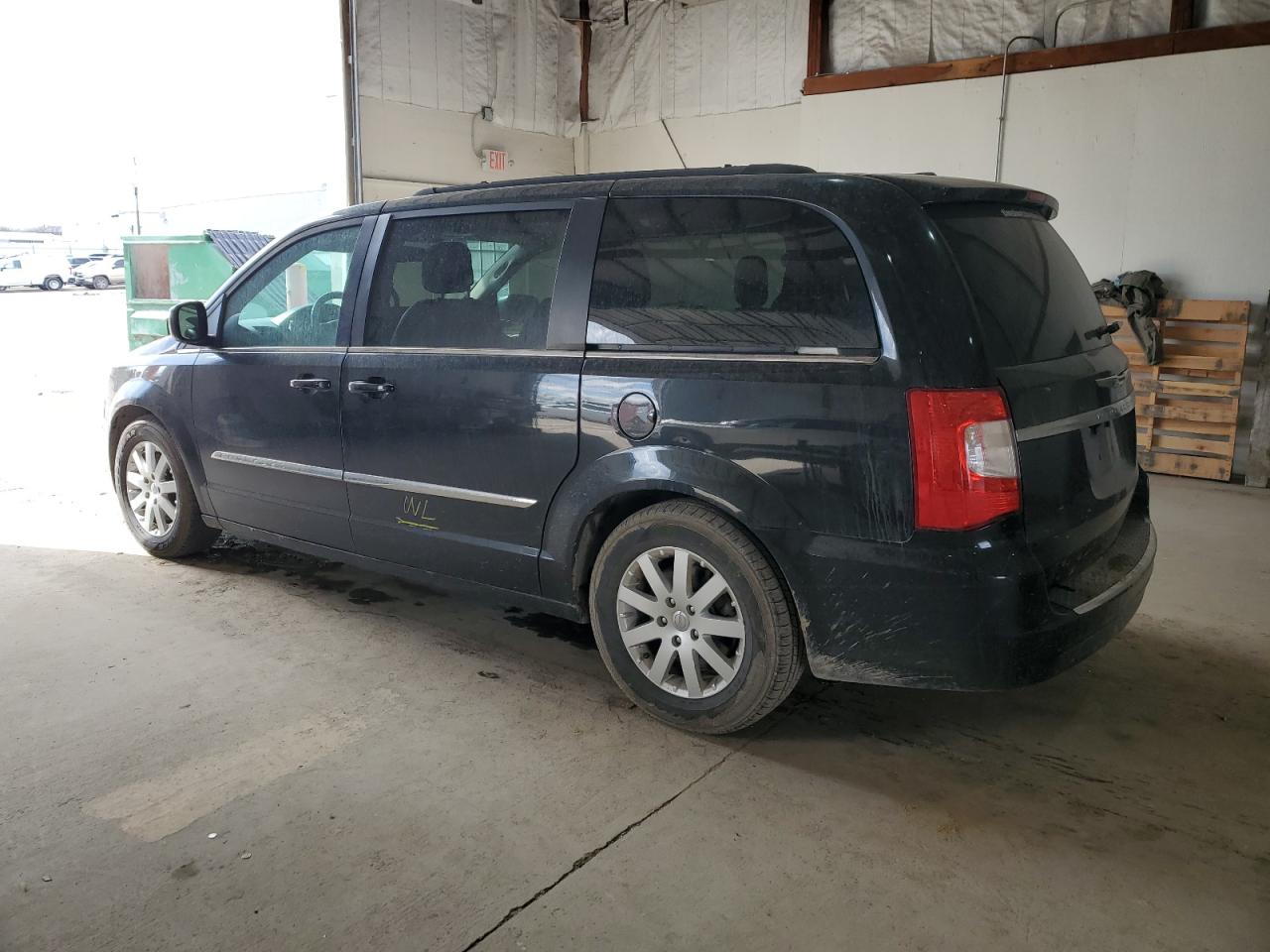 2012 Chrysler Town & Country - Image 2