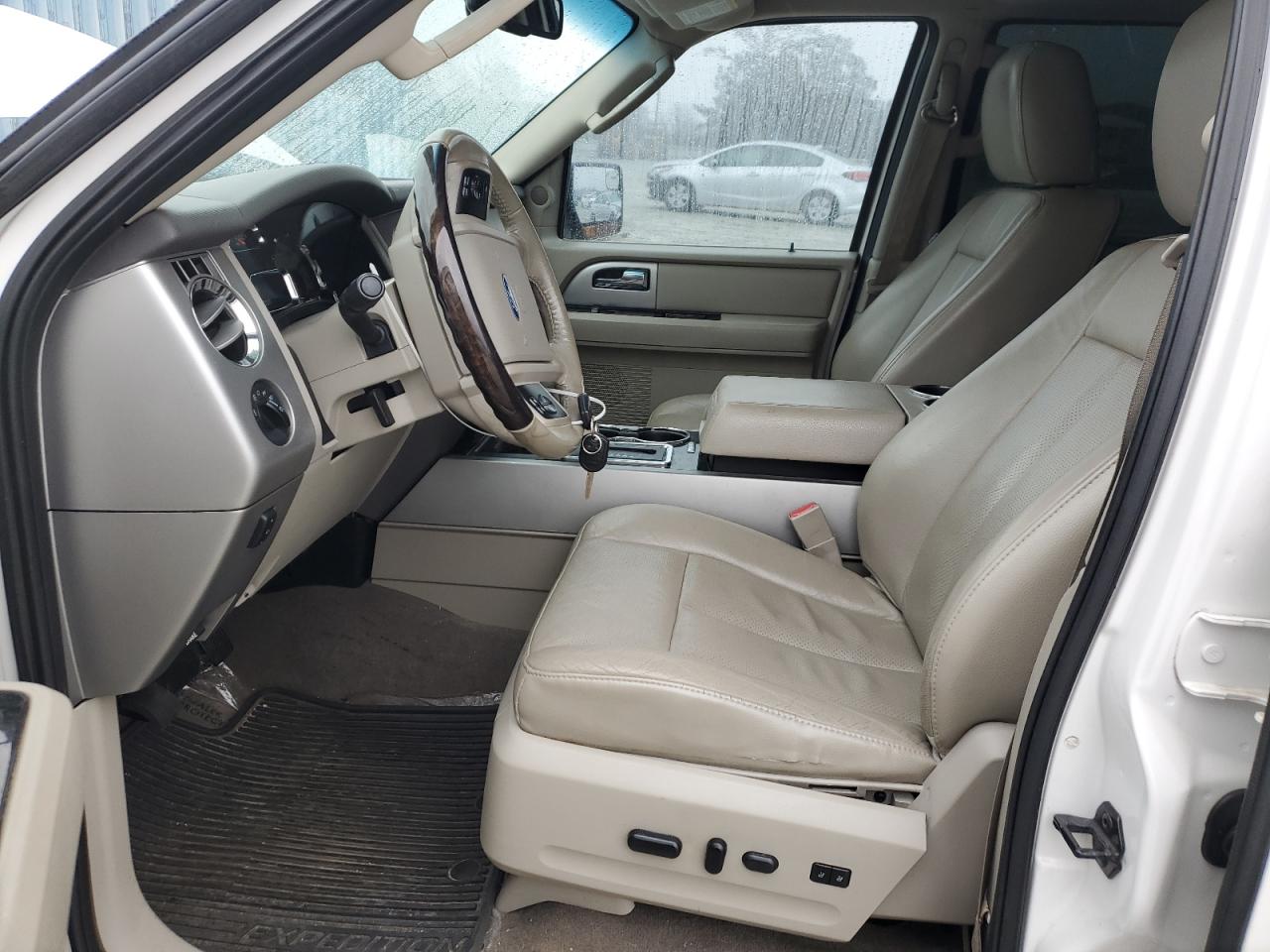 2013 Ford Expedition - Image 7